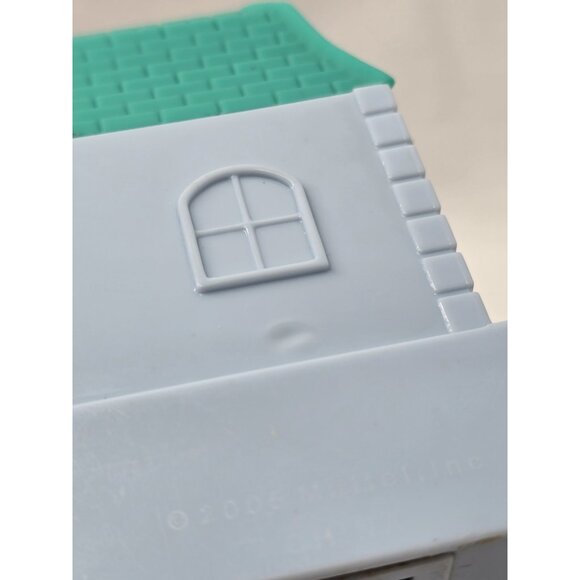 PARTS ONLY- Pixel Chix Blue Mansion House 2005 Mattel- !!OVERHEATS!! READ INFO - Picture 13 of 13